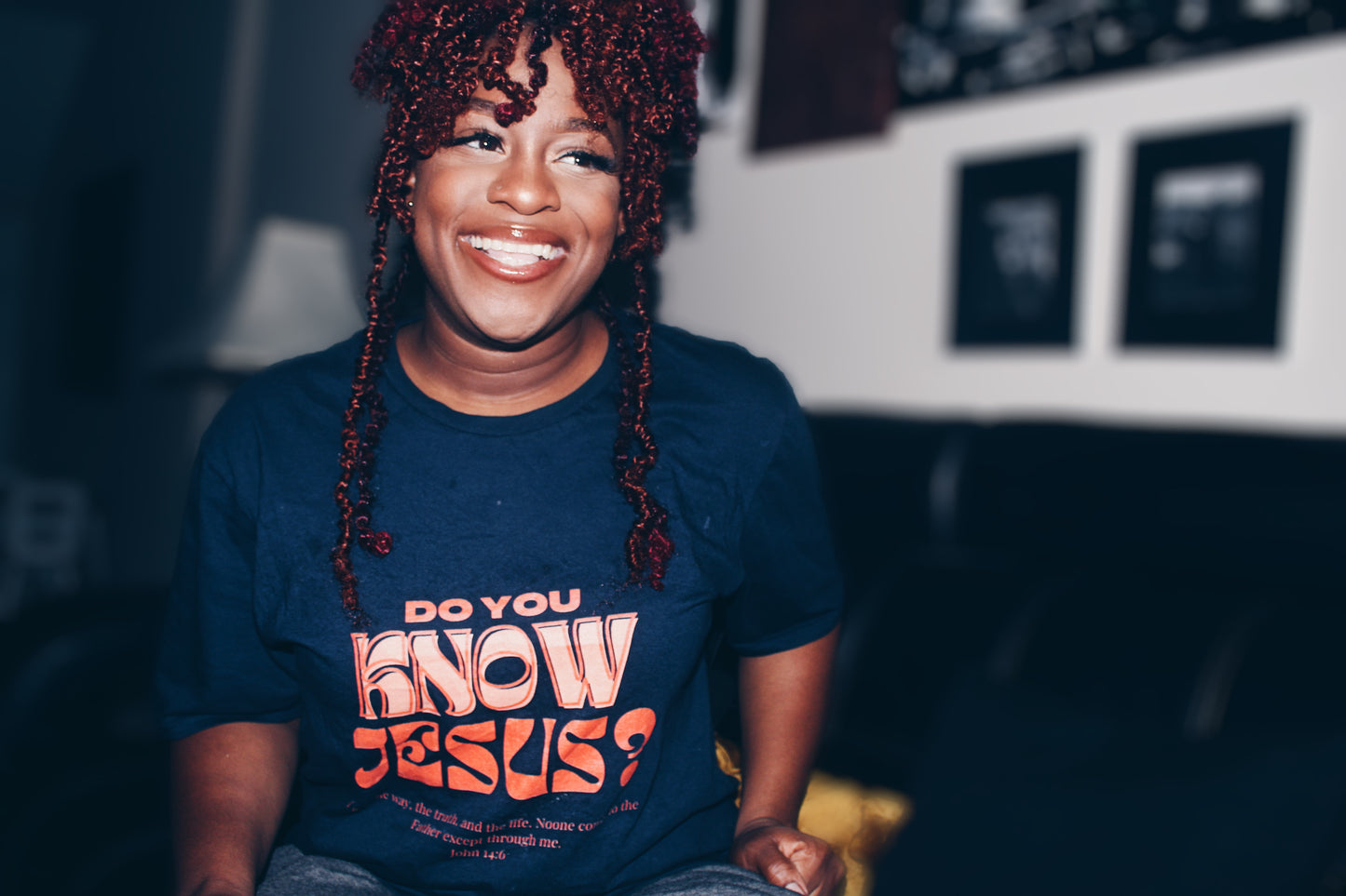 Do You Know Jesus Short-Sleeve Unisex T-Shirt - Young Woman